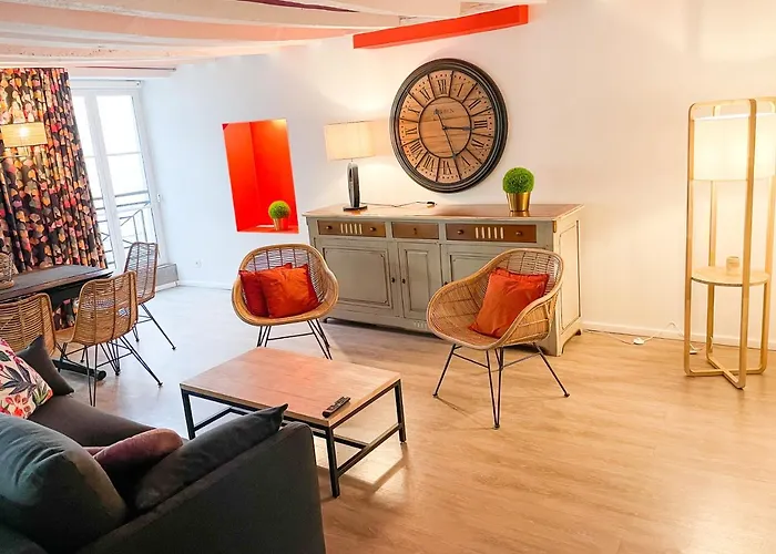Bel Appartement Contemporain
